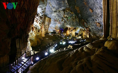 Splendid scenery of Thien Duong cave - ảnh 6